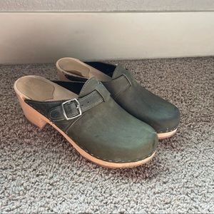 Sandgrens Mule Suede Clog, Olive Green, Sz 11